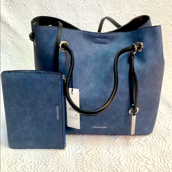 💙💙NWT Calvin Klein Gabrianna Tote💙💙 - Picture 2 of 12